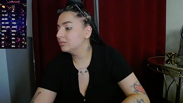 BustyAllyy webcam