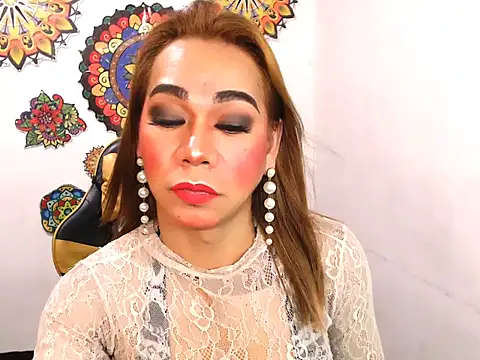 xxMistressWildKimxx webcam