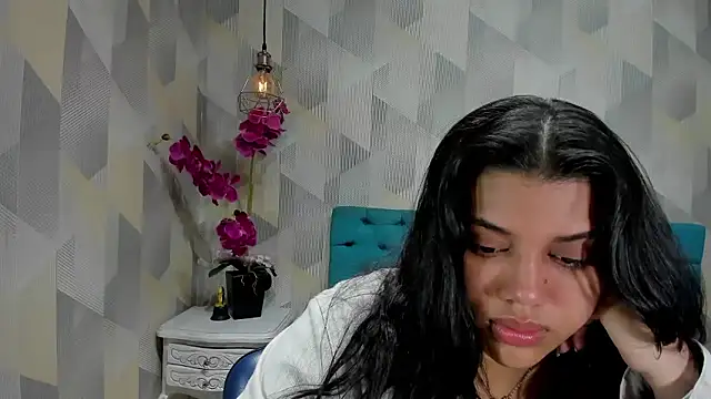 LindaBreeS webcam