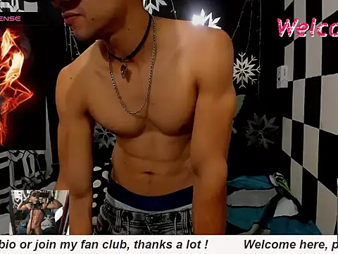 MikeRose94 webcam