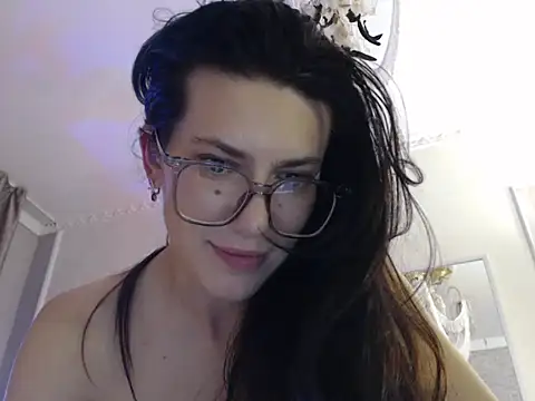 SeraBellee webcam