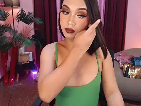 UrasianBIGcock696 webcam