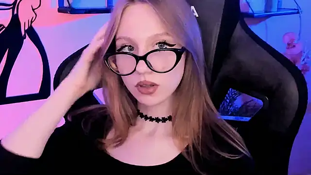 DariaTate webcam