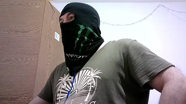 Black_Scorpion91 webcam