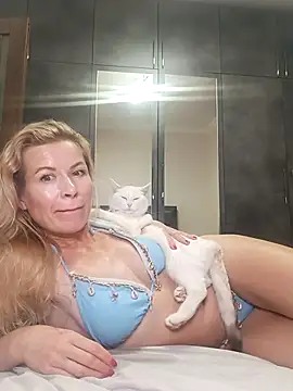 Julia_Giulia webcam