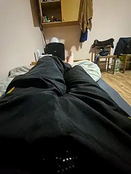 kisbiro77777 webcam