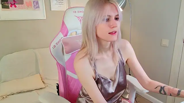 nellieloyns - NellieLoyns's free webcam - UK Sex Cams