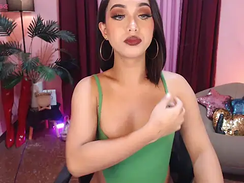 UrasianBIGcock696 webcam
