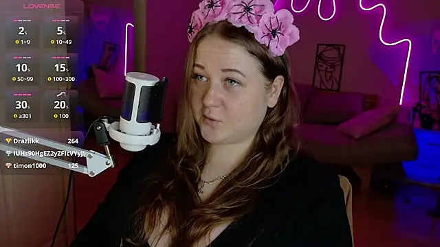 LizzyShine webcam