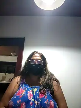 FemMom webcam