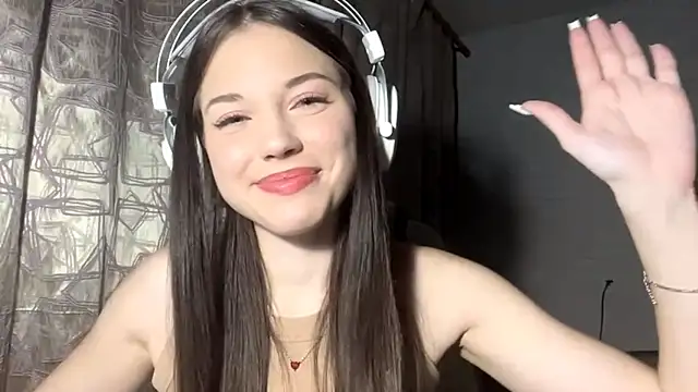 Tyrira_glow webcam