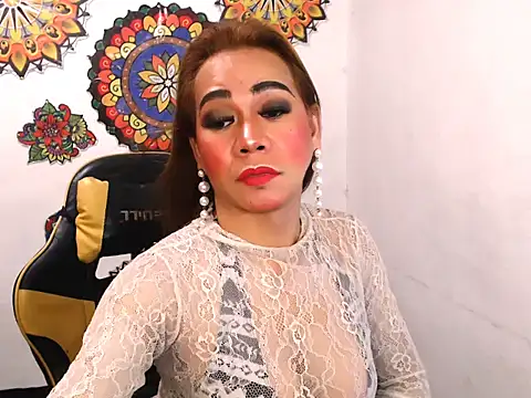xxMistressWildKimxx webcam