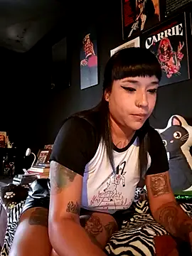 IsisBathory webcam