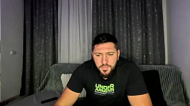 Gold_Alpha_Boy webcam