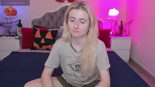 CamillaDreamer webcam