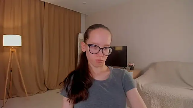 BettyBrowni webcam