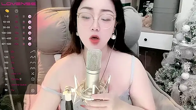 Monica-888 webcam