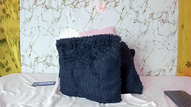 Christal_Golden webcam