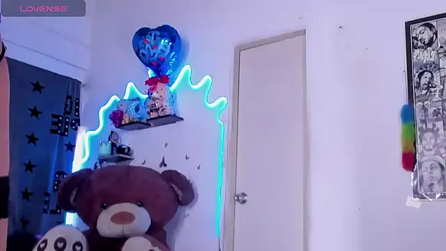 party_crazyhott webcam