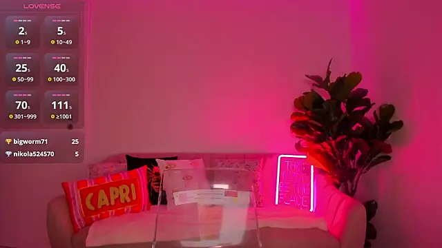 TiaBelle webcam