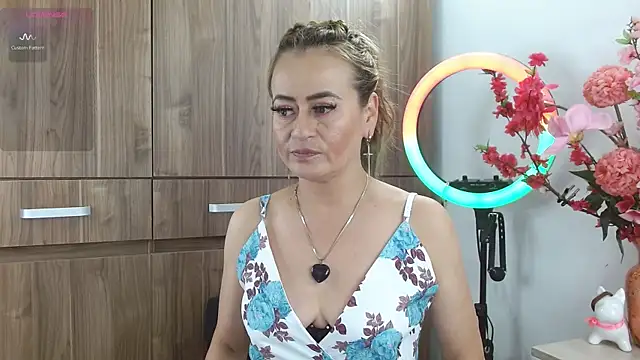 magenta_maturr