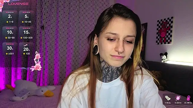 LilithPoison webcam