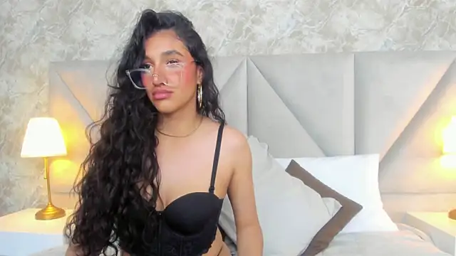 ValentiinaCruz webcam