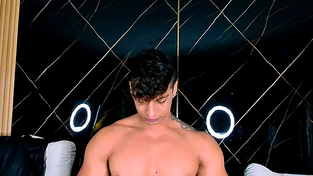 Owen_Muzcle webcam