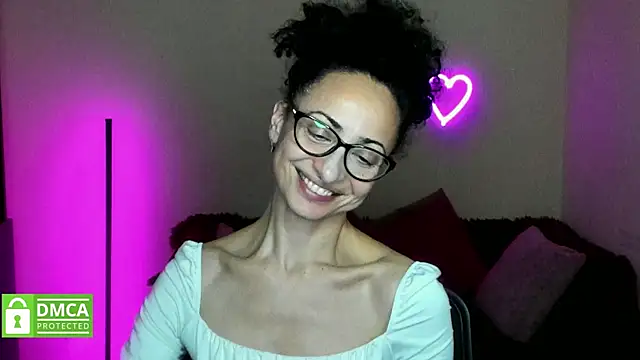 Arianasweety23 webcam