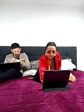 Esmeralda333 webcam