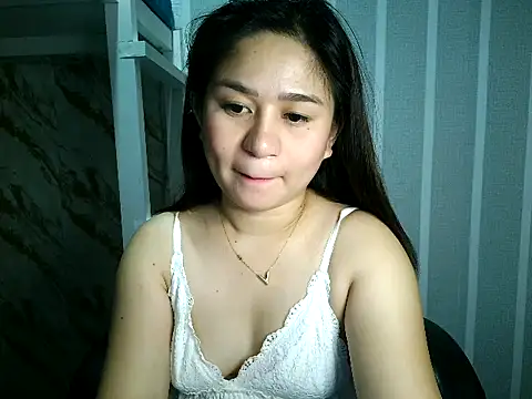 Mia_2022 webcam