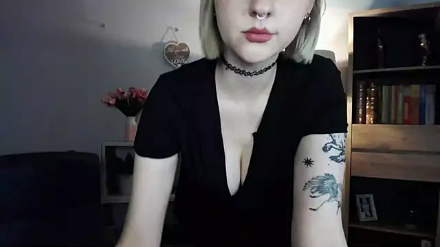 MadelineLust webcam