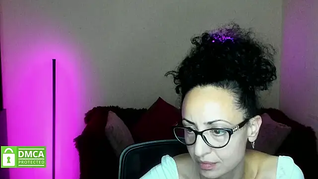 Arianasweety23 webcam