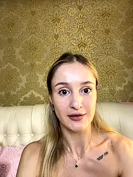 RosieBlossom webcam