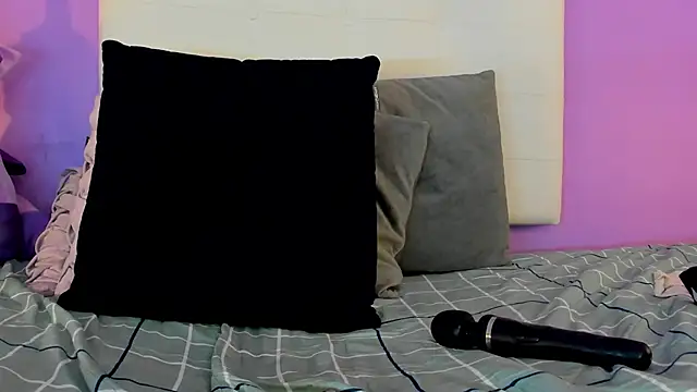 Charlotte11-11 webcam