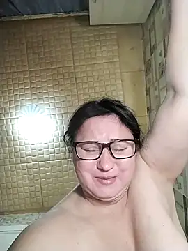 Holly-69 webcam