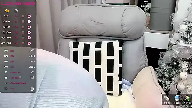 Monica-888 webcam