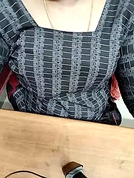 Tamil_Radha