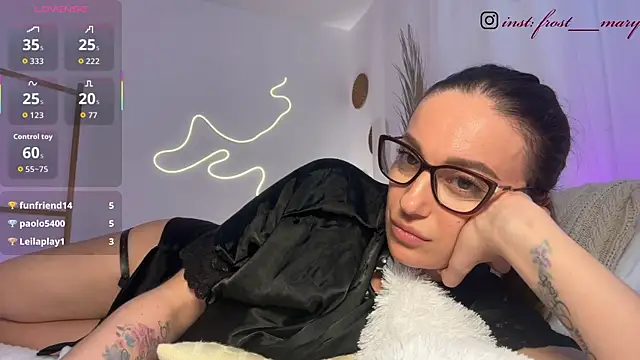 MeryFrost webcam