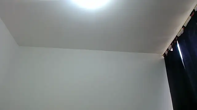 nicolle_milf1978 webcam
