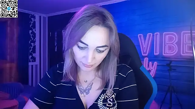 Blonde_Temptation webcam