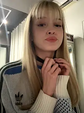 BellaSecrett webcam