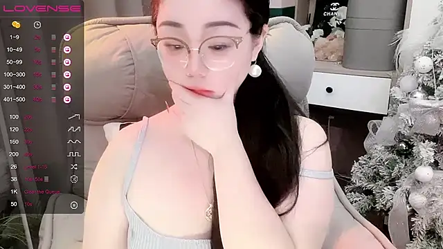 Monica-888 webcam