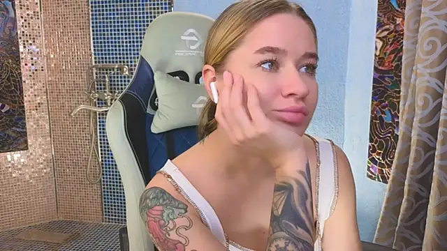 LeilaUv