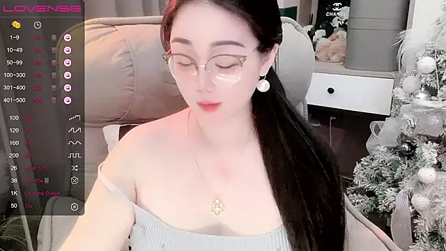 Monica-888 webcam