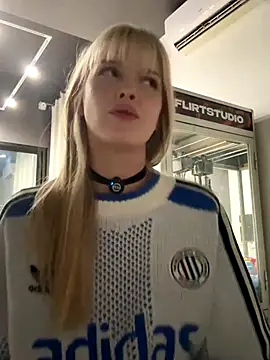 BellaSecrett webcam