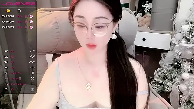 Monica-888 webcam