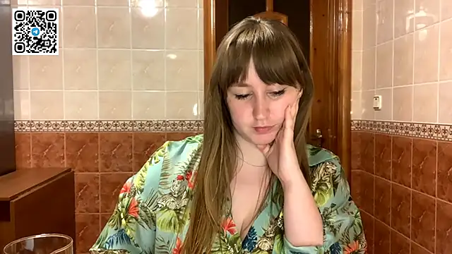 MaroonMoon_ webcam
