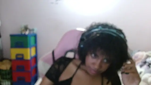TiffanyRoouse webcam