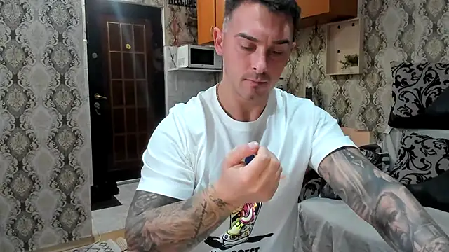 Jonmusclemaster webcam
